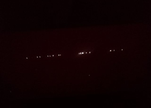 'Šta je ovo, ostaci kineske rakete?' Ova fotografija snimljena je u Lađevcima, jeste li i vi  sinoć opazili svjetleće objekte na nebu?