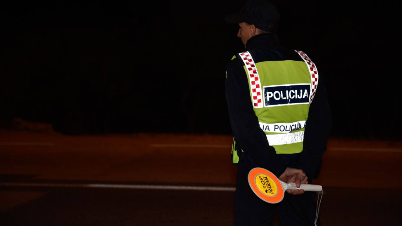 Teška prometna nesreća kod Žažvića: Ozlijeđeno više osoba, zatvorena cesta