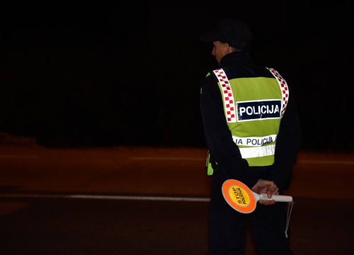 Teška prometna nesreća kod Žažvića: Ozlijeđeno više osoba, zatvorena cesta