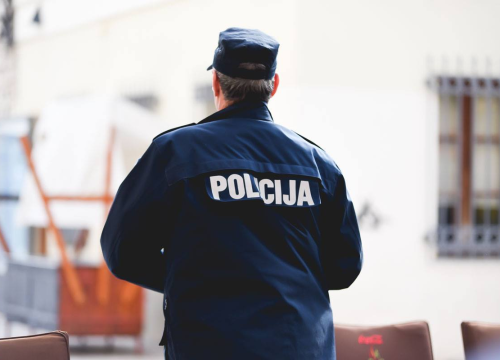 Privedena djevojka (19) koja je u Varaždinu nožem izbola mladića (24) po rukama i tijelu