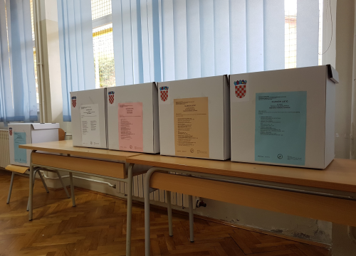 Lokalni izbori: Otvorena sva biračka mjesta, danas se odlučuje o lokalnoj vlasti za iduće četiri godine