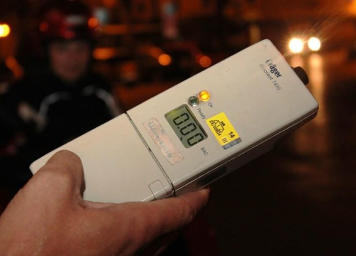 Zbog vožnje u suprotnom smjeru i dva promila alkohola, platio 30.300 kuna