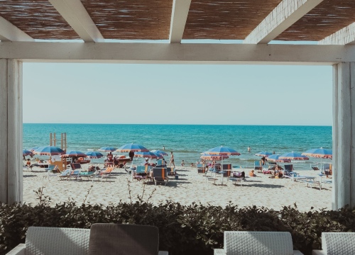 Bijeli pijesak kao suvenir? Na Sardiniji će vas kazniti sa tri tisuće eura ako ga pokušate odnijeti!