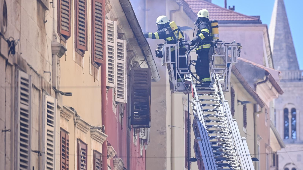 Završen je očevid požara u centru Zadra, izbio zbog kvara na instalacijama