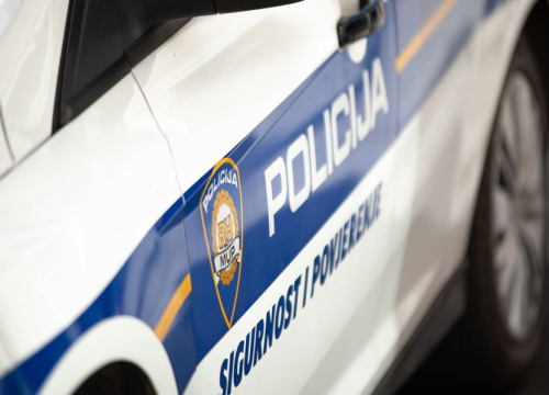 Motociklist (25) poginuo dok je pretjecao preko pune crte