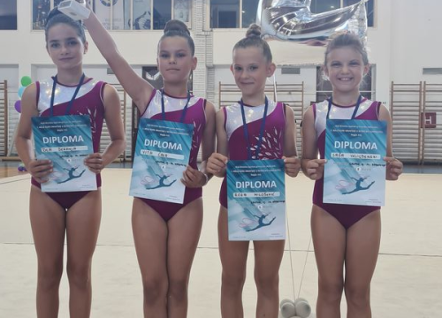 Fotografija 2 - Gimnastičarke Šibenik-Dalmacije predstavile se u sjajnom svjetlu, osvojile mnoštvo medalja