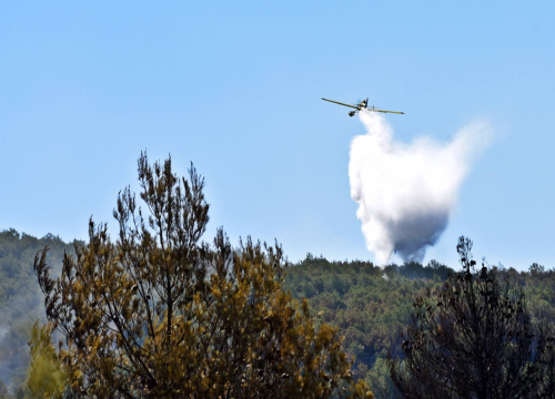 Jučer je u županiji gorjelo na sedam mjesta: Najgore je bilo kod Kistanja, intervenirale i zračne snage