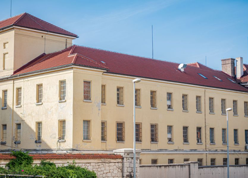 Muškarac prijetio smrću vlastitoj sestri i nećakinji, šibenski DORH zabranio mu da im se približi