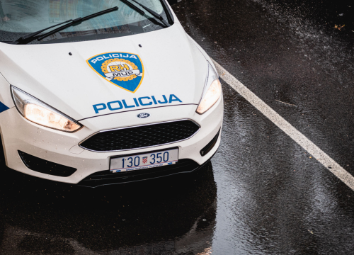 Austrijanac (29) vozio pod utjecajem alkohola pa kod izlaza Vrpolje sletio s ceste i isprevrtao se