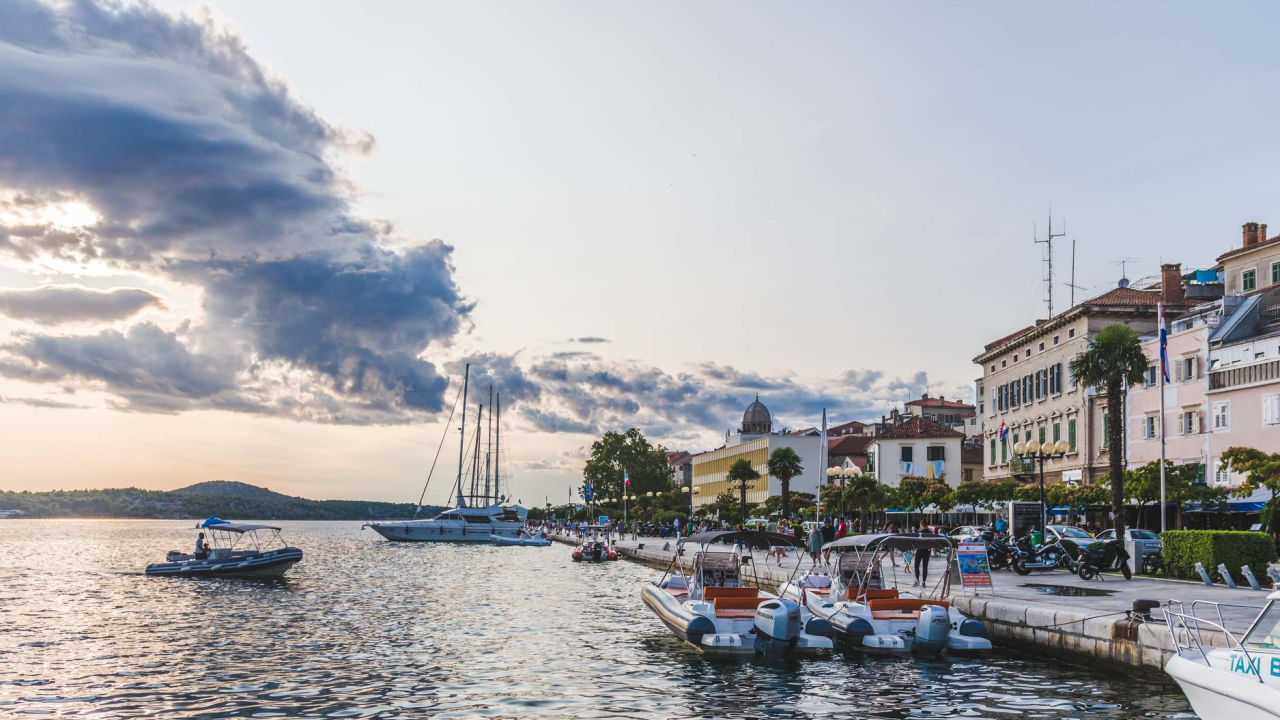 Pripazite, netko pljačka po gradu: Gost u Šibeniku ostao bez novca