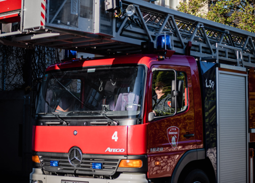 Šibenski vatrogasci imali pune ruke posla: Spašavali ljude i životinje na Prviću, gasili požare u Trbounju i Kistanjama