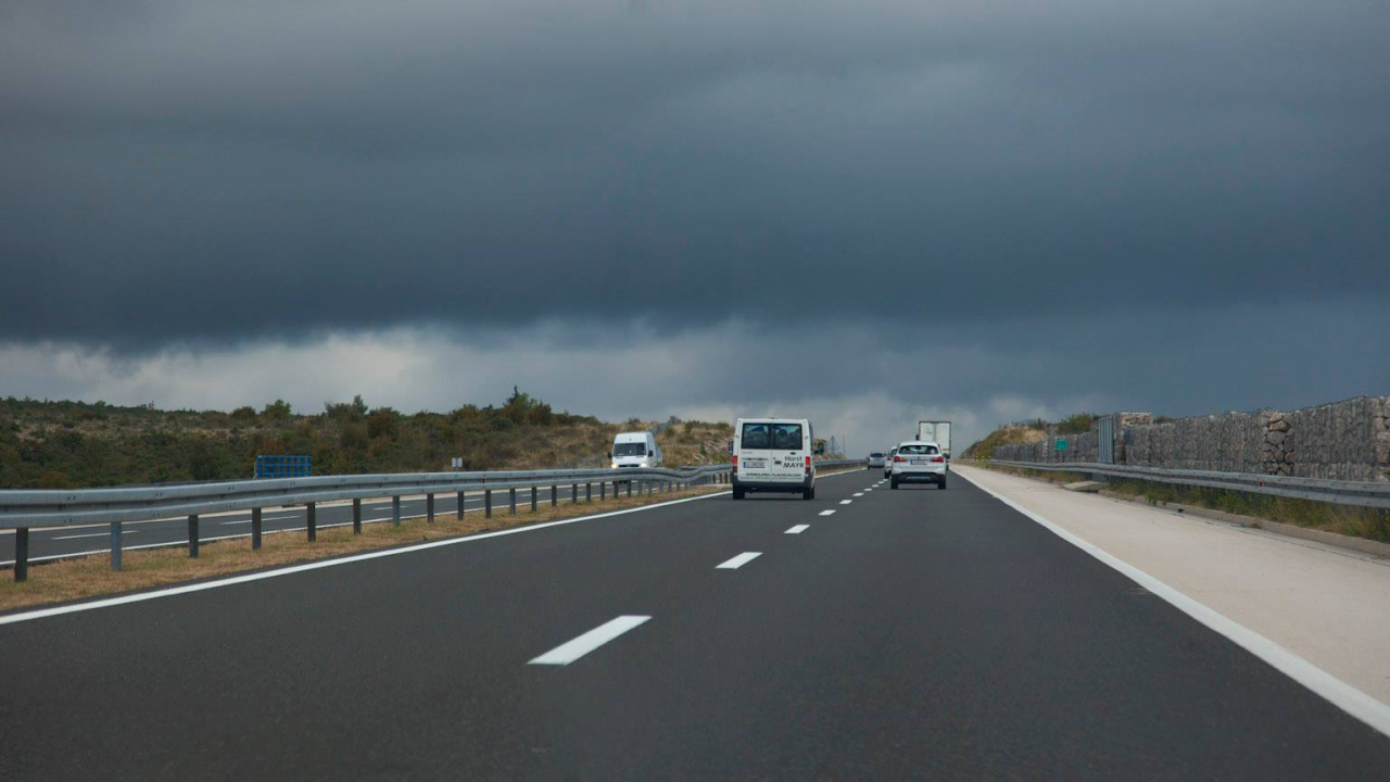 Oprezno u vožnji, na autocesti uočena srna: Prije odlaska na put, pogledajte stanje na cestama