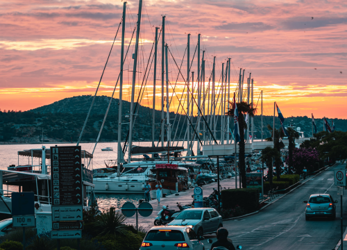 Počinju radovi na rivi: Mijenjaju se svi rasvjetni stupovi, dolaze nove lampe po strogim konzervatorskim pravilima