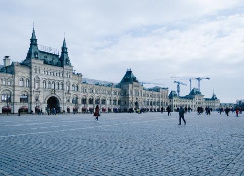 Crni rekordi u Rusiji: Sve više zaraženih, u jednom danu tisuću mrtvih zbog korone, a procijepljenost niska