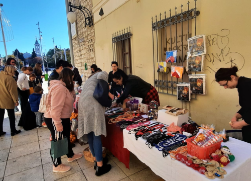 Pogledajte što se nudilo na božićnom sajmu za malu Kiaru: Ako ste propustili ići danas, bit će i nedjelju