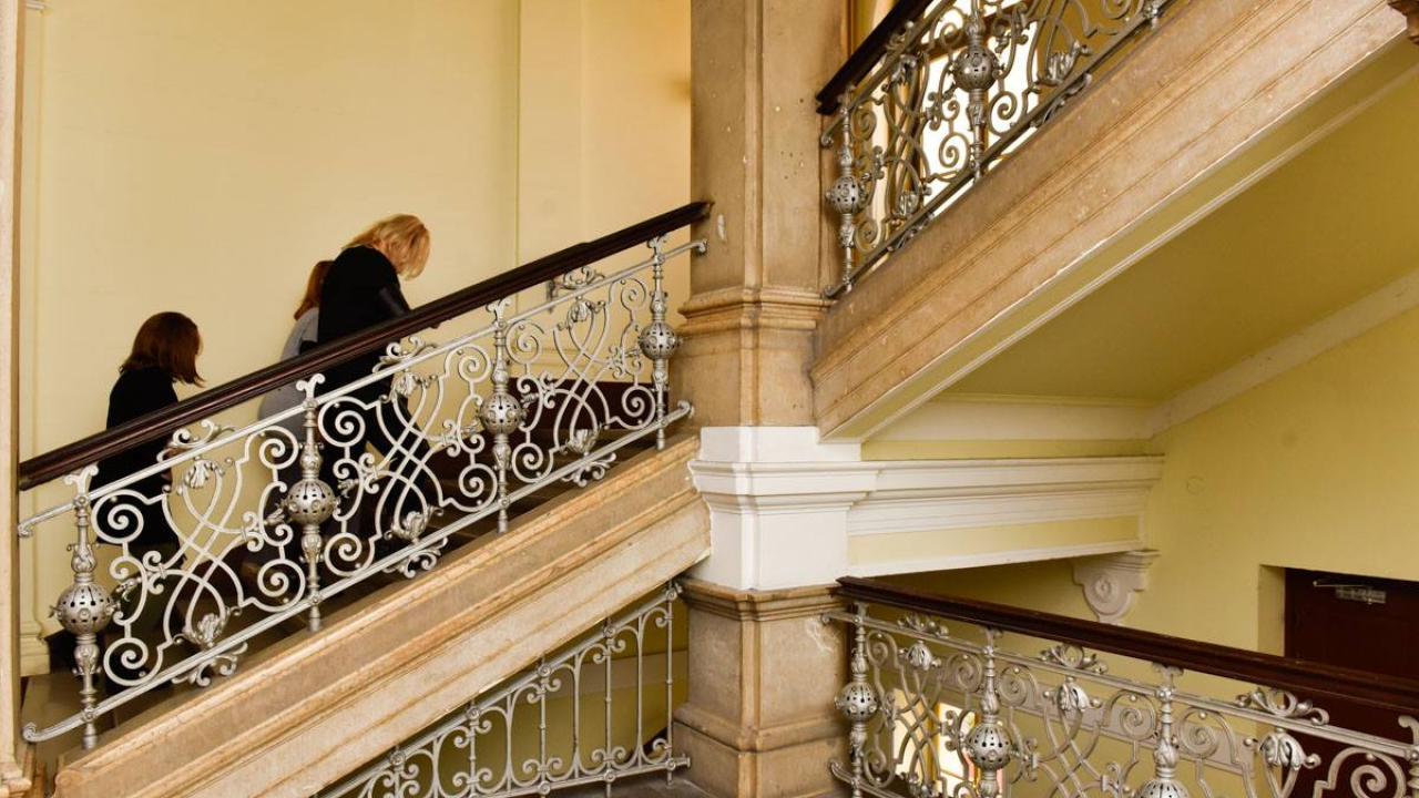 DORH opisao kako su šibenska odvjetnica (39) i 47-godišnjak prevarili staricu koja im je vjerovala: Podmetnuli joj dokumente da prodaje kuću