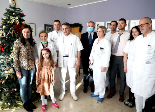 Nakon 16 operacija i pet mjeseci borbe s teškim ozljedama, mala Anđela konačno ide kući iz bolnice