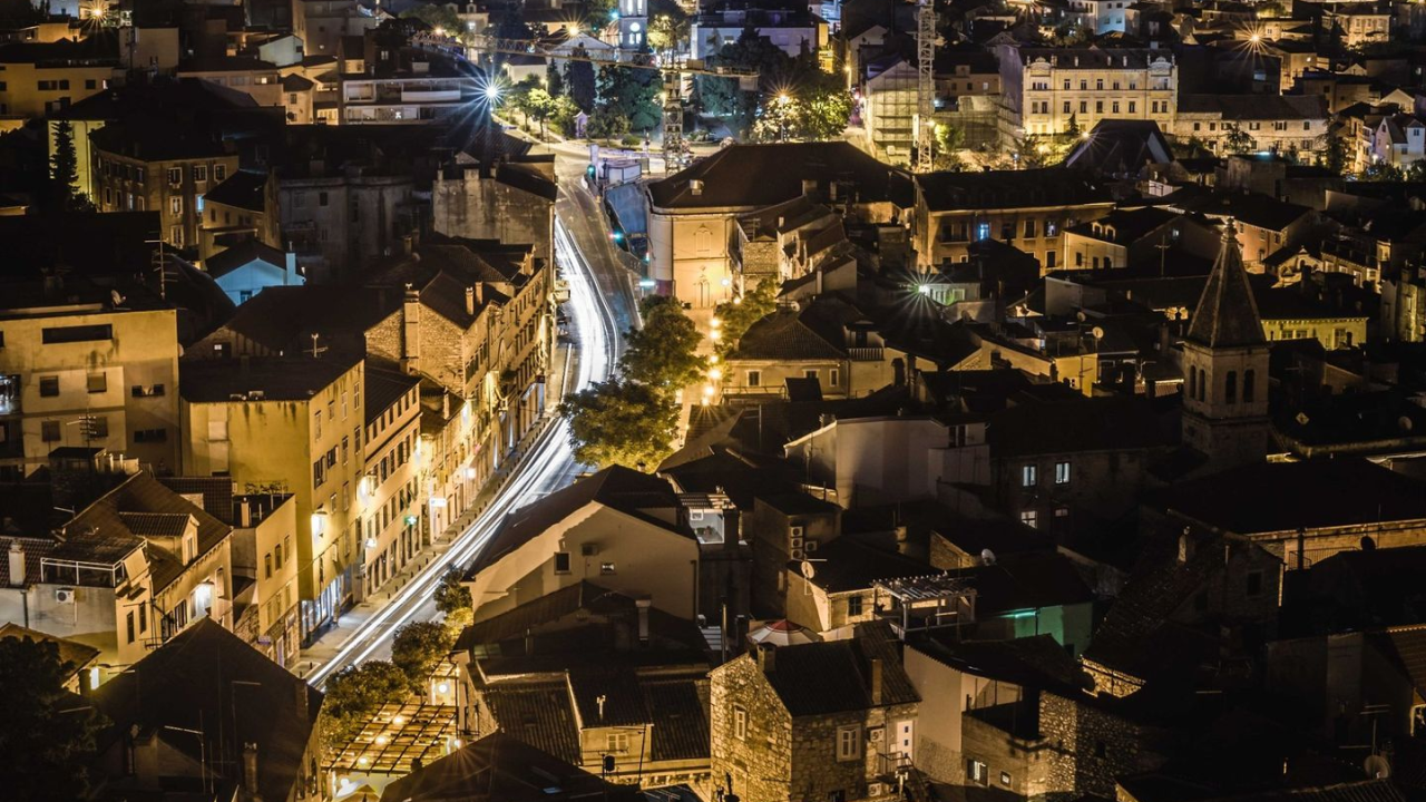 Danas je i službeno počela zima: Noćas je najdulja noć u godini, a od sutra malo po malo idu duži dani
