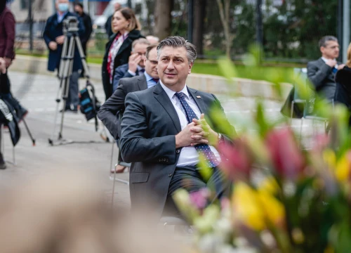 Premijer se pohvalio rastom prosječne plaće u njegovom mandatu