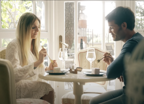 Šibenčani Stela Jurković i Kristijan Šupe zvijezde novog spota Harija Rončevića