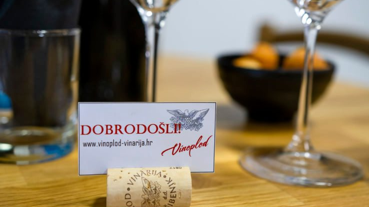 Vinoplod Vinarija u svibnju organizira vinske edukacije u suradnji s najprestižnijom vinskom školom!