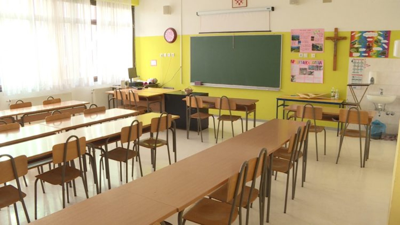 Hrvatska među prvima uvodi umjetnu inteligenciju u osnovne i srednje škole