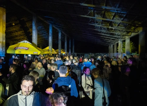 Fotografija 8 - Pogledajte kako je sinoć bilo na Regiusu, večeras spektakl predvodi Jura Stublić