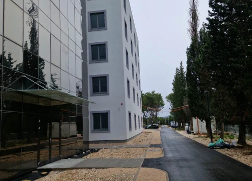 Fotografija 5 - Potpisani ugovori za opremanje studentskog doma Palacin