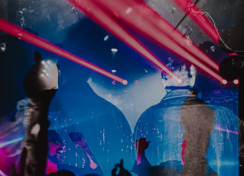 Fotografija 16 - Rasplesana novogodišnja zabava u Tunelu uz milanski duo Modular Project