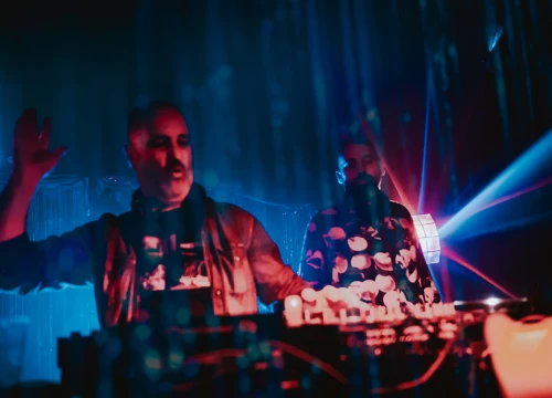 Fotografija 19 - Rasplesana novogodišnja zabava u Tunelu uz milanski duo Modular Project