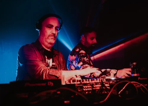 Fotografija 20 - Rasplesana novogodišnja zabava u Tunelu uz milanski duo Modular Project