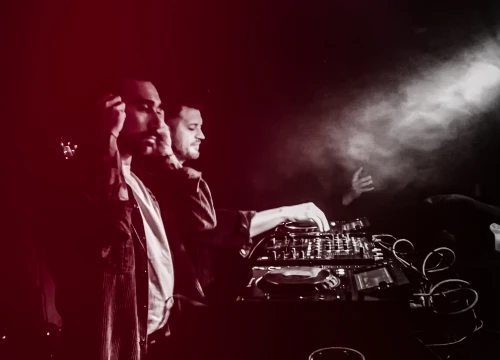 Fotografija 9 - Rasplesana novogodišnja zabava u Tunelu uz milanski duo Modular Project