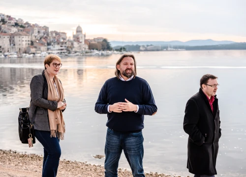 Fotografija 1 - Novi zakon o pomorskom dobru još je jedan pokušaj krađe HDZ-a: 'Građani će postati gosti na plaži'
