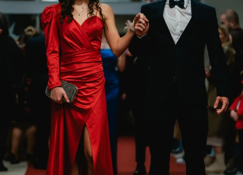 Fotografija 5 - Pogledajte glamurozna izdanja maturanata Medicinske škole (2. dio)