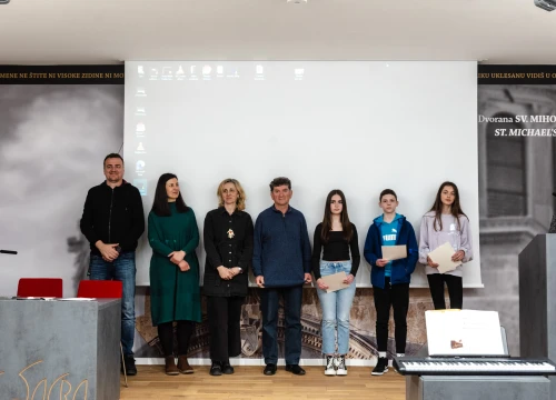 Učenica OŠ Petra Krešimira IV. Helena Vidović osvojila prvo mjesto na Županijskom natjecanju u stop-animaciji