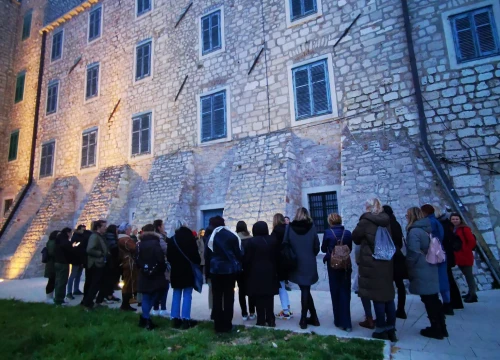 Fotografija 3 - Gimnazijalci mjesec dana istraživali o poznatim šibenskim curama