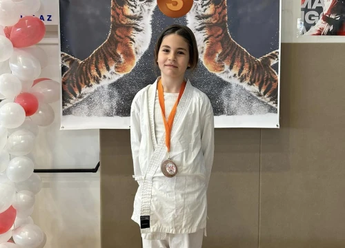 Fotografija 5 - Odličan uspjeh Karate kluba Murter na turniru u Sisku