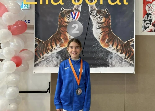 Fotografija 3 - Odličan uspjeh Karate kluba Murter na turniru u Sisku
