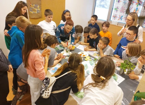 U knjižnici održana radionica koja je djecu uvela u čarobni svijet botanike