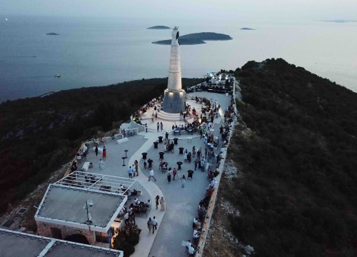 Svestrani Damir Urban najavio je svoj veliki koncert u Primoštenu!