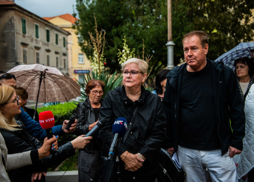 Očajnički potez radnica Revije: 'Idemo pred Vladu RH, sramotno je da nas ne žele isplatiti!'