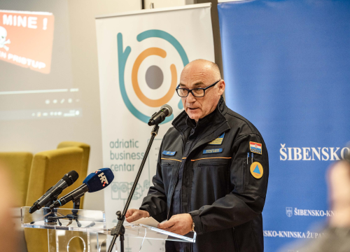Fotografija 17 - Šibensko-kninska županija oslobođena od mina, župan Jelić: 'S ovim činom smo upravo završili rat'