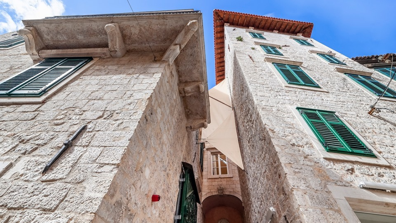 Prva likovna kolonija Udruge likovnih amatera 'Tempera' donijet će izložbu u Civitas Sacri