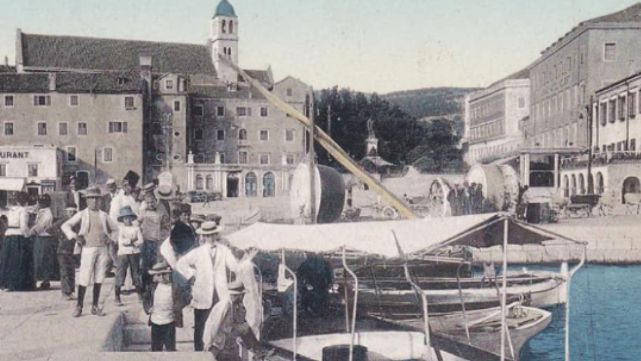 'Kad je u Gornjen poju, onda je čemer, a kad je na Srimi, onda je bunja'