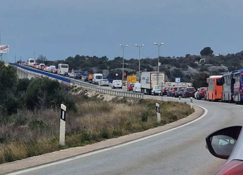 Šibenski most: Regulacija prometa je modificirana, gužvi više ne bi trebalo biti