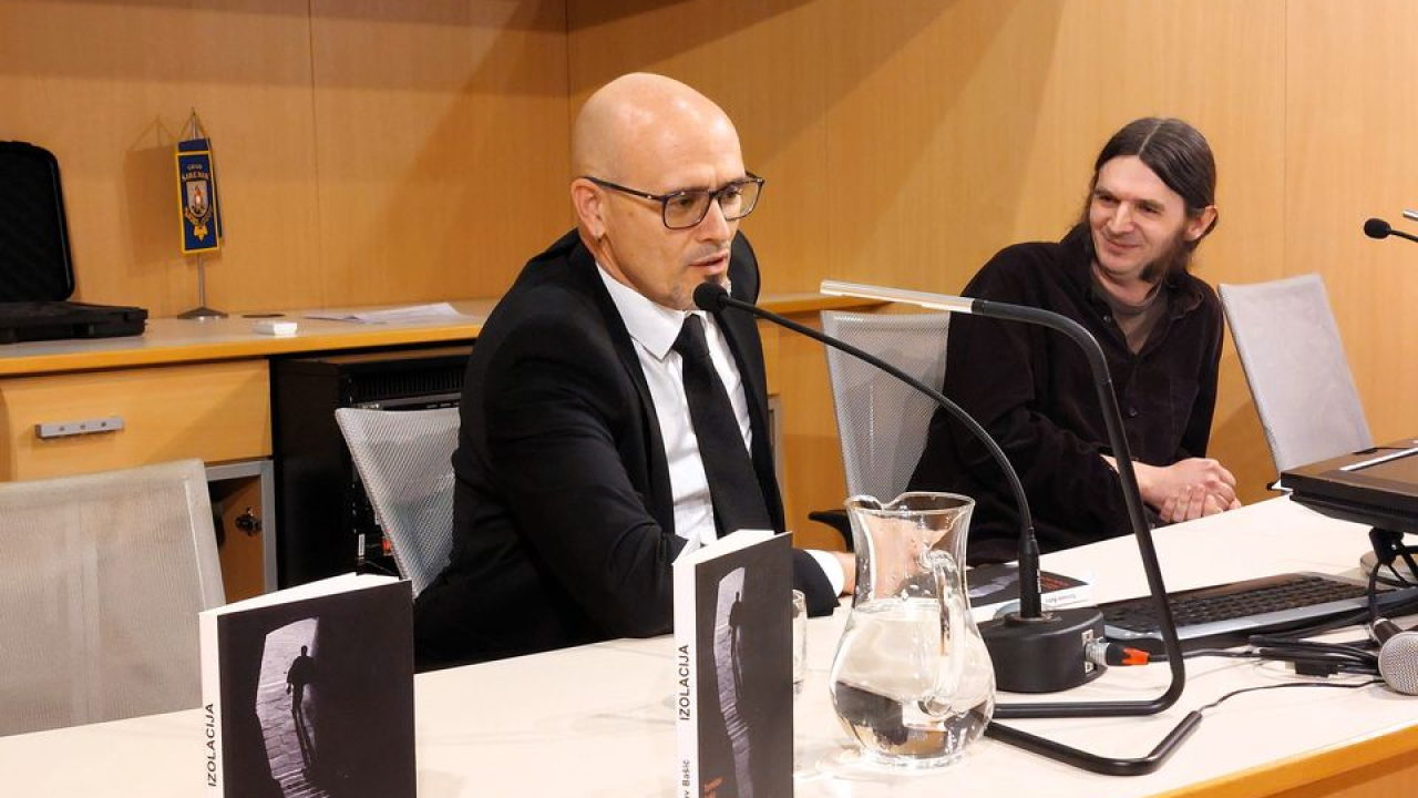 U knjižnici predstavljen roman Tomislava Bašića