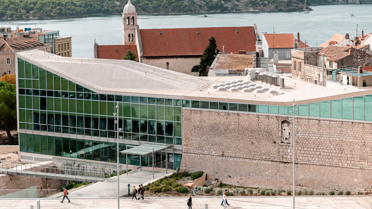 Liga protiv raka u knjižnici organizira tribinu 'Živjeti s kroničnom/malignom bolešću'