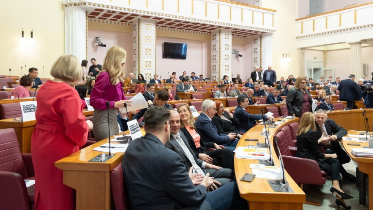 Protiv raspuštanja Sabora 78 zastupnika, 59 za