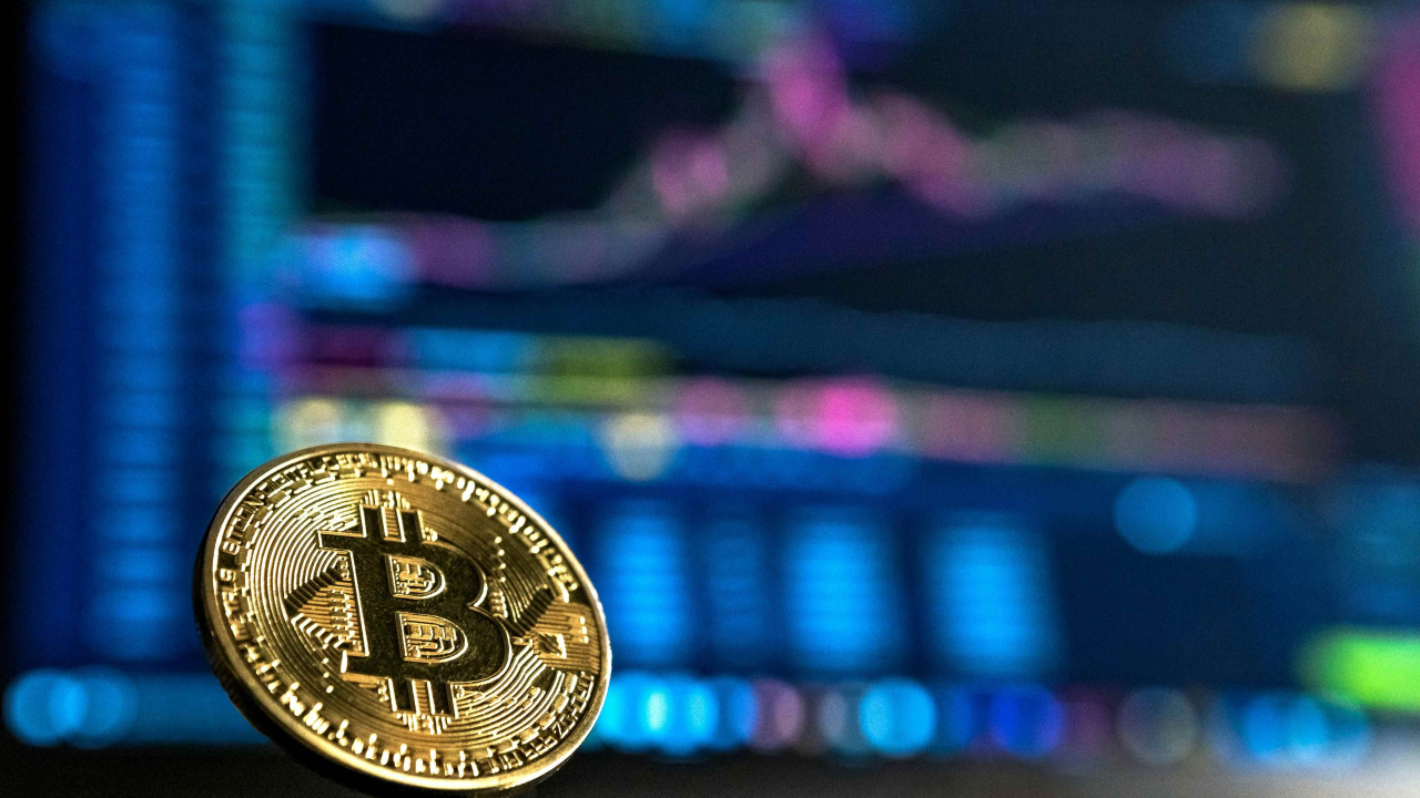 Bitcoin na rekordnim razinama: Tko je prije godinu dana uložio 1000 eura, sada ima 4000