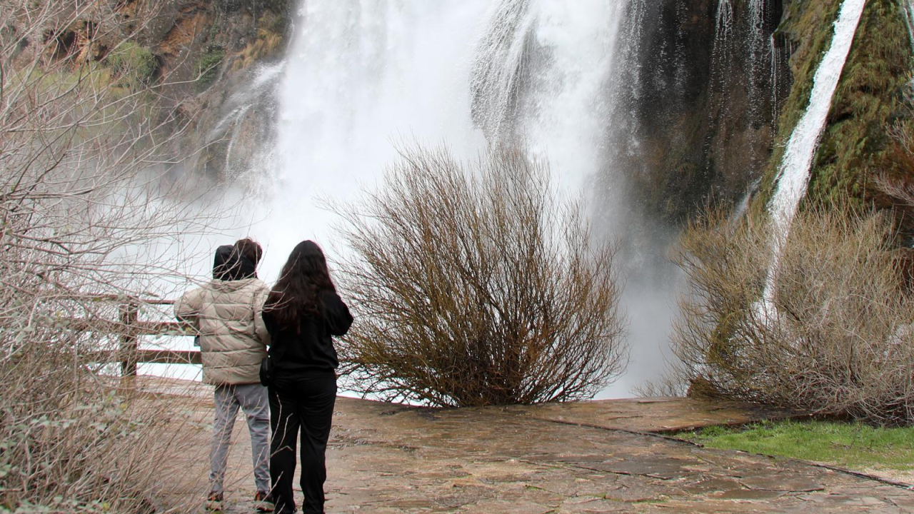 Nakon obilnih kiša, slap Krčić oduzima dah